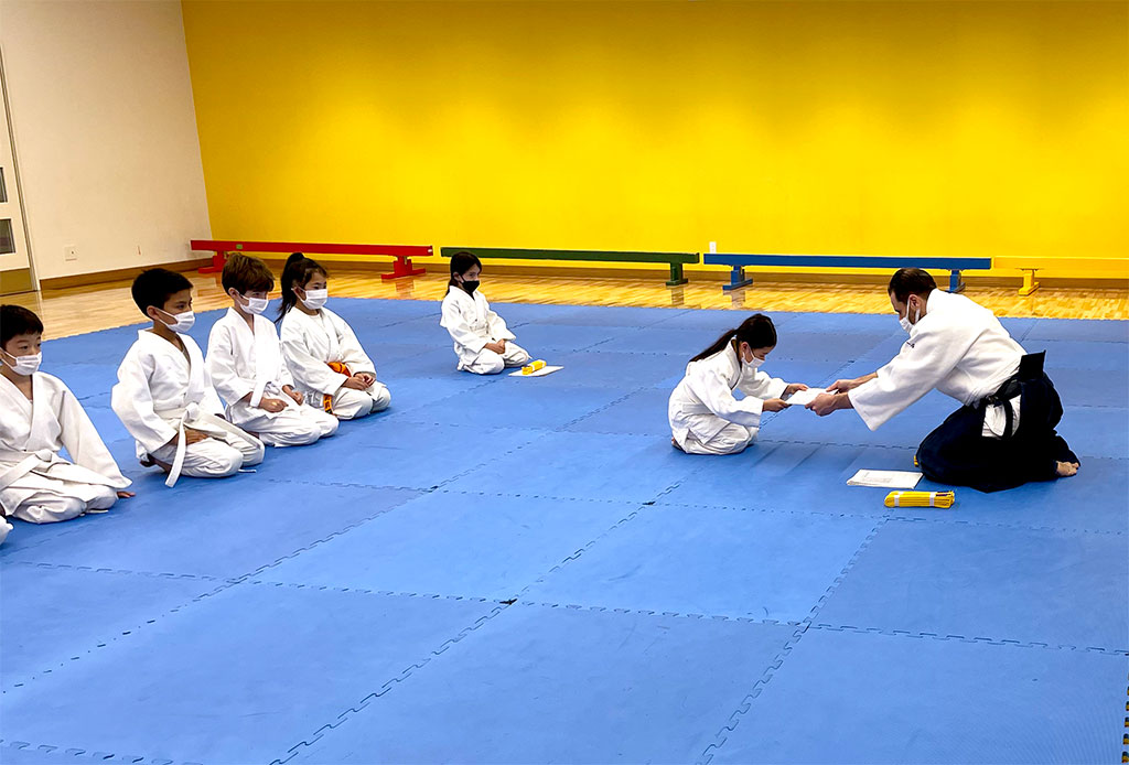 小学生合気道クラブの生徒たちが初受験で見事合格！